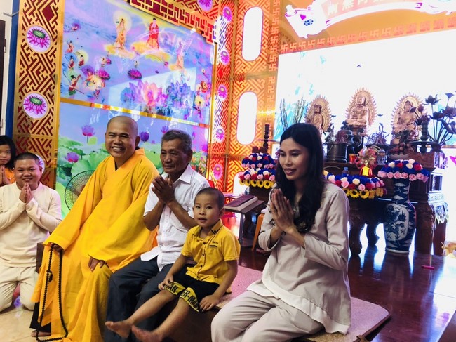 Dong Cao Pagoda granting the merit certificate to Buddhists having  the design of Lumbini garden at home.